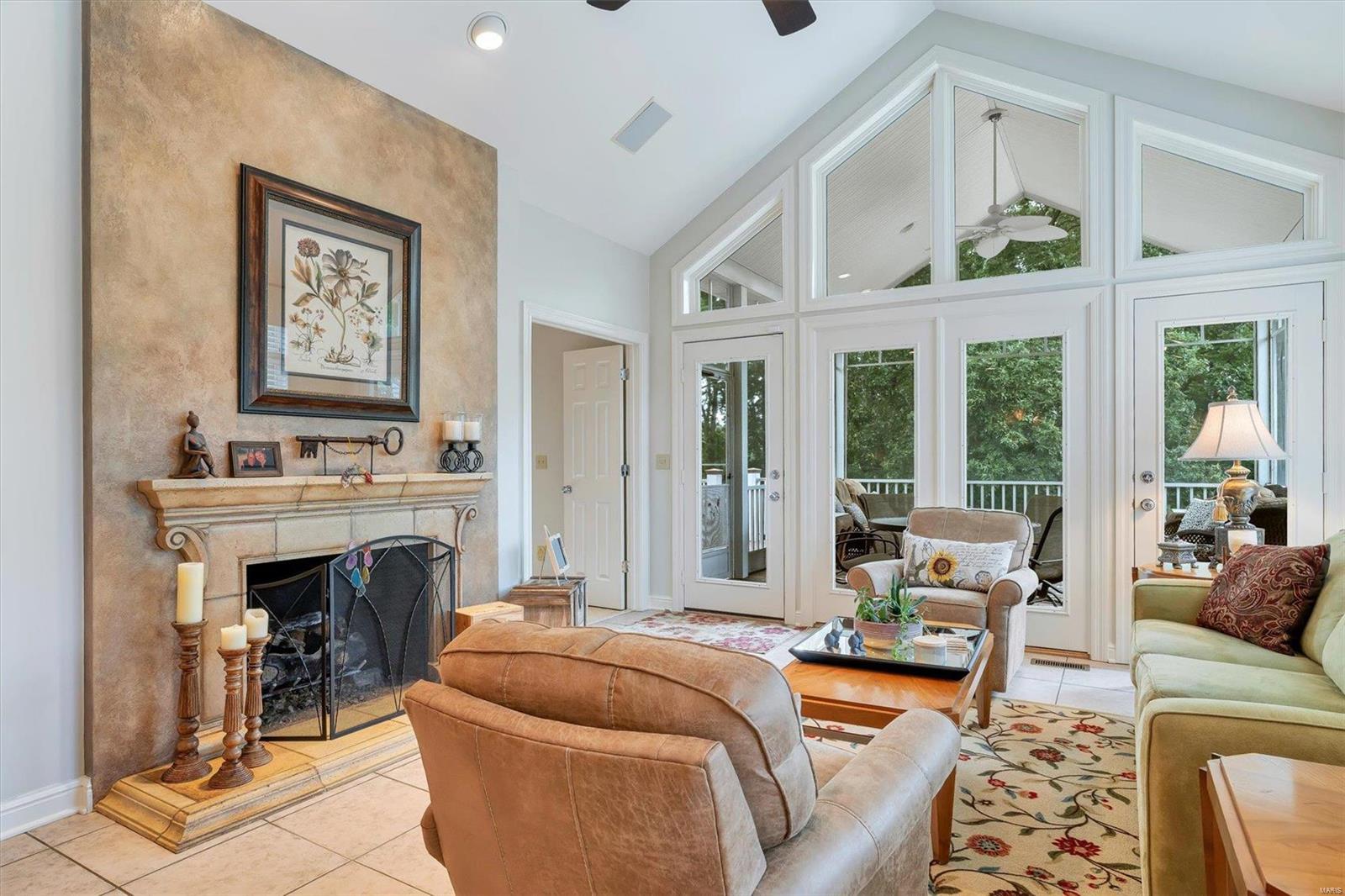 Town & Country Manor - Residential