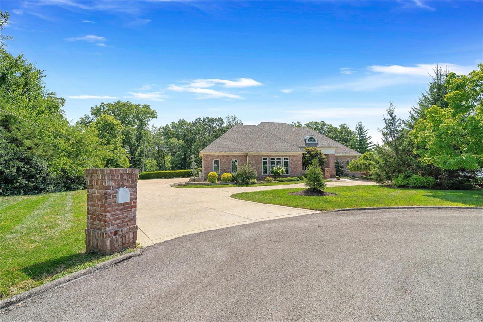 Town & Country Manor - Residential