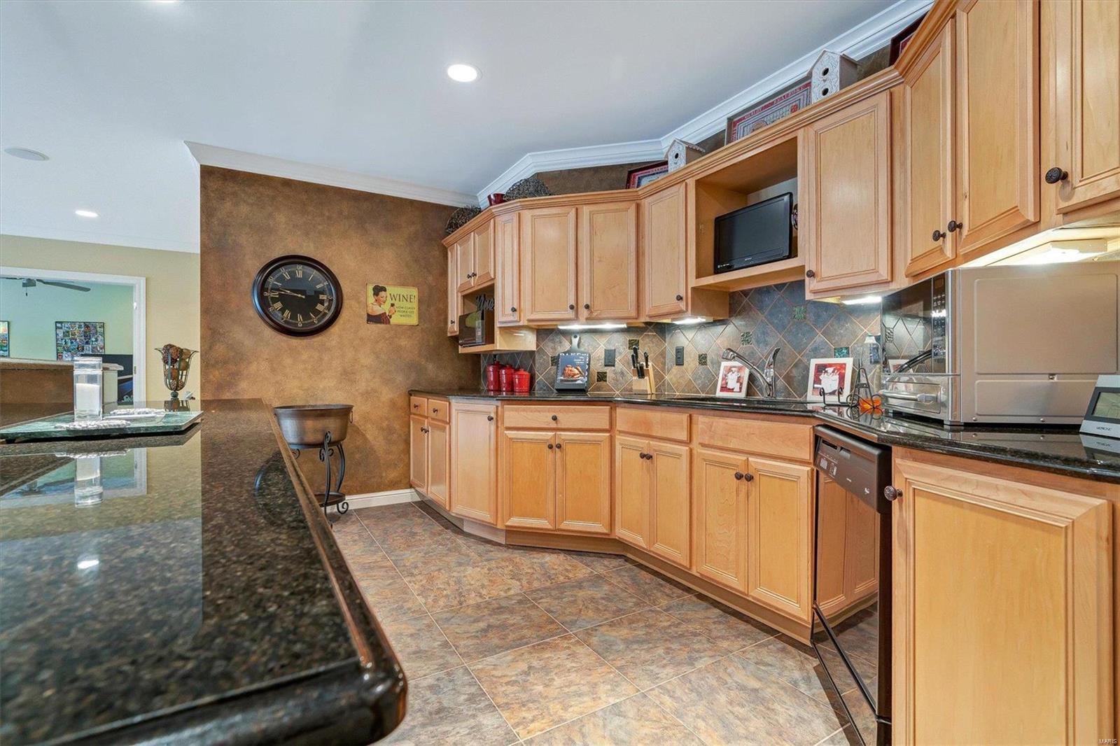 Town & Country Manor - Residential