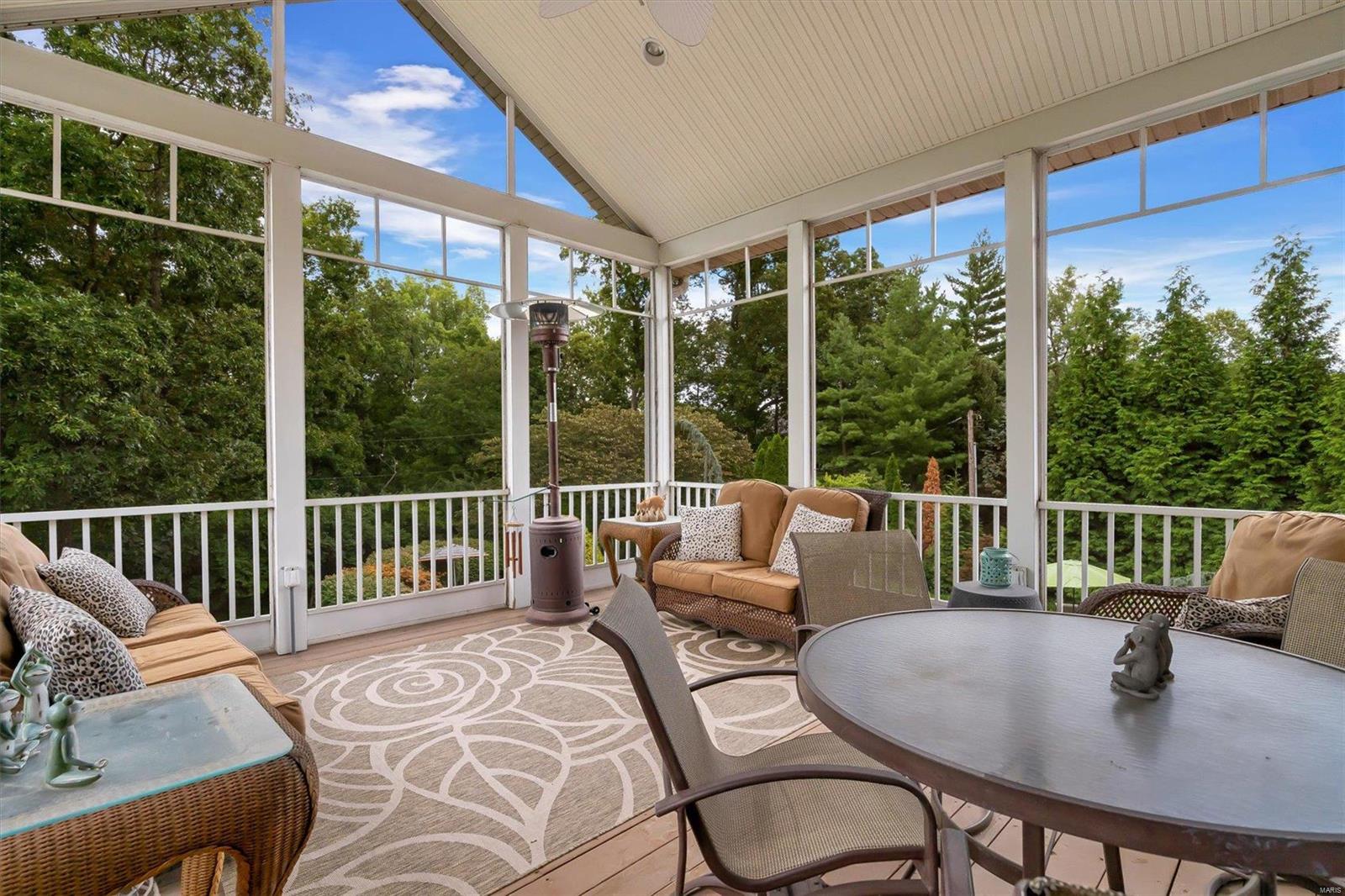 Town & Country Manor - Residential