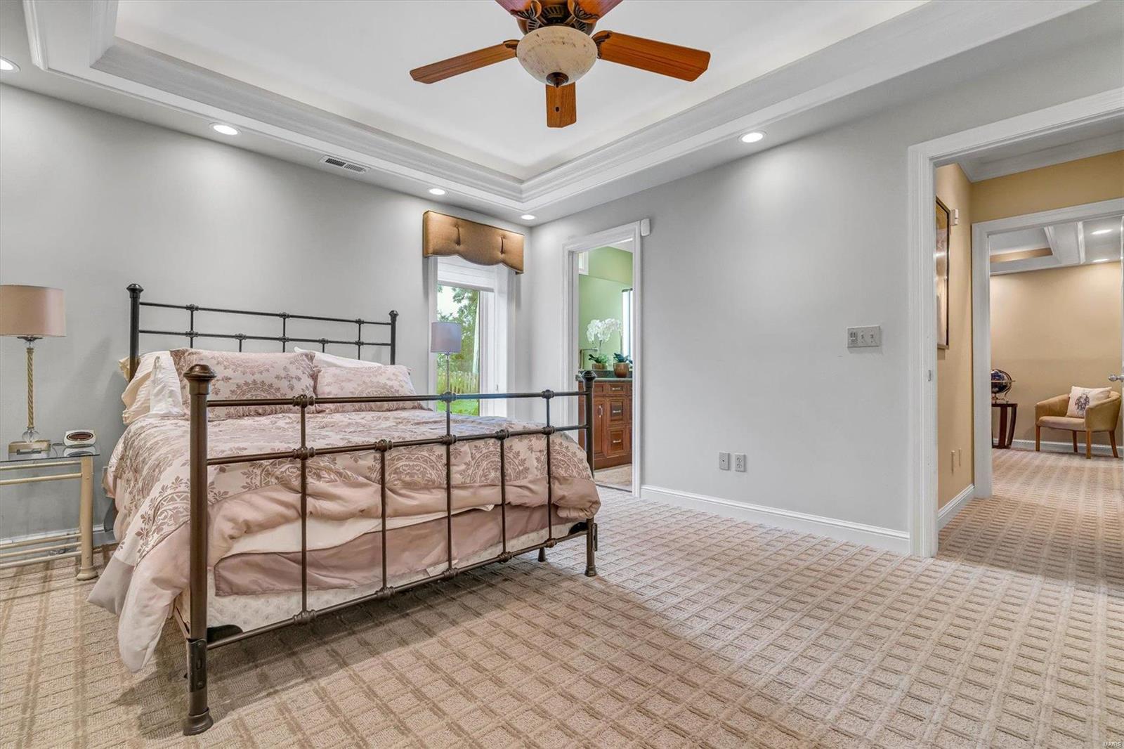 Town & Country Manor - Residential