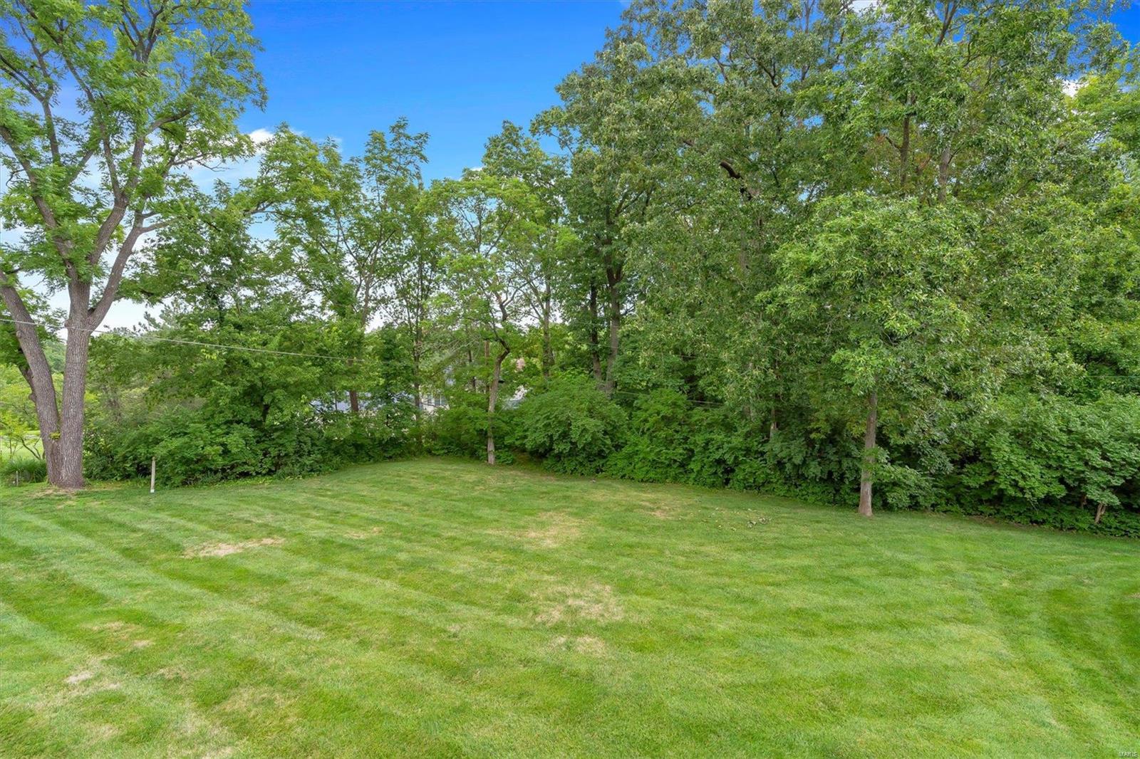 Town & Country Manor - Residential