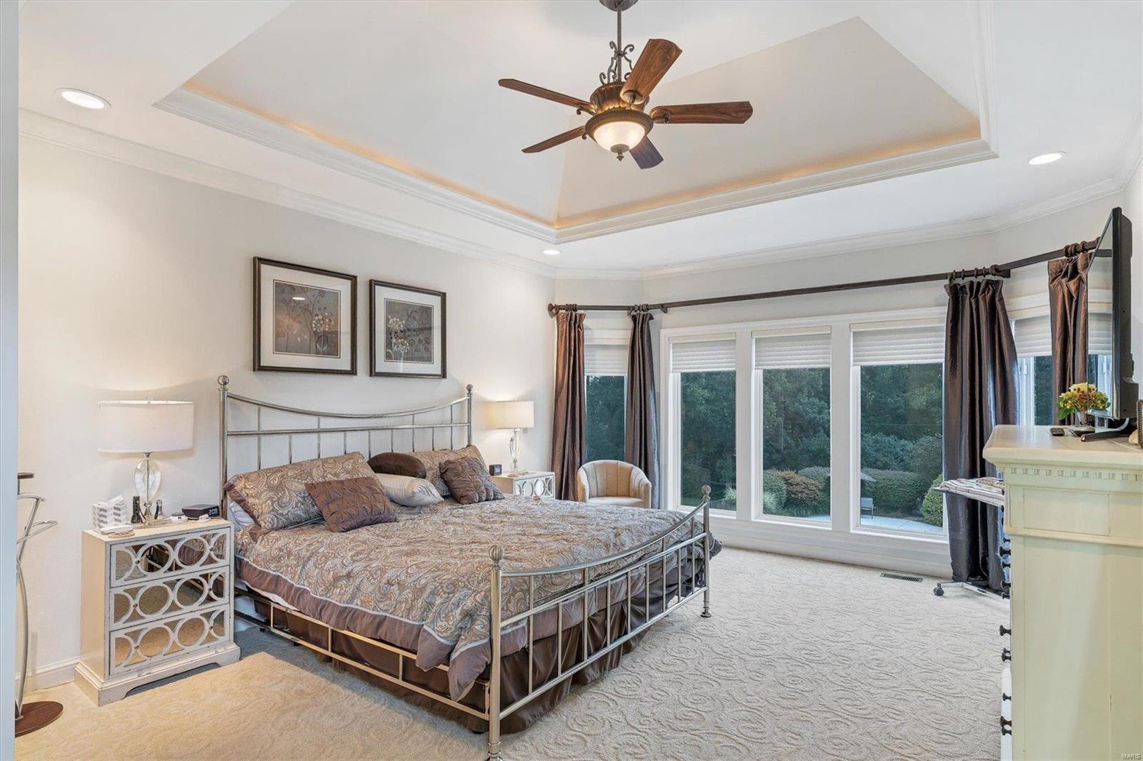 Town & Country Manor - Residential