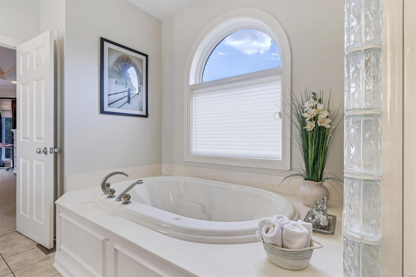 Town & Country Manor - Residential