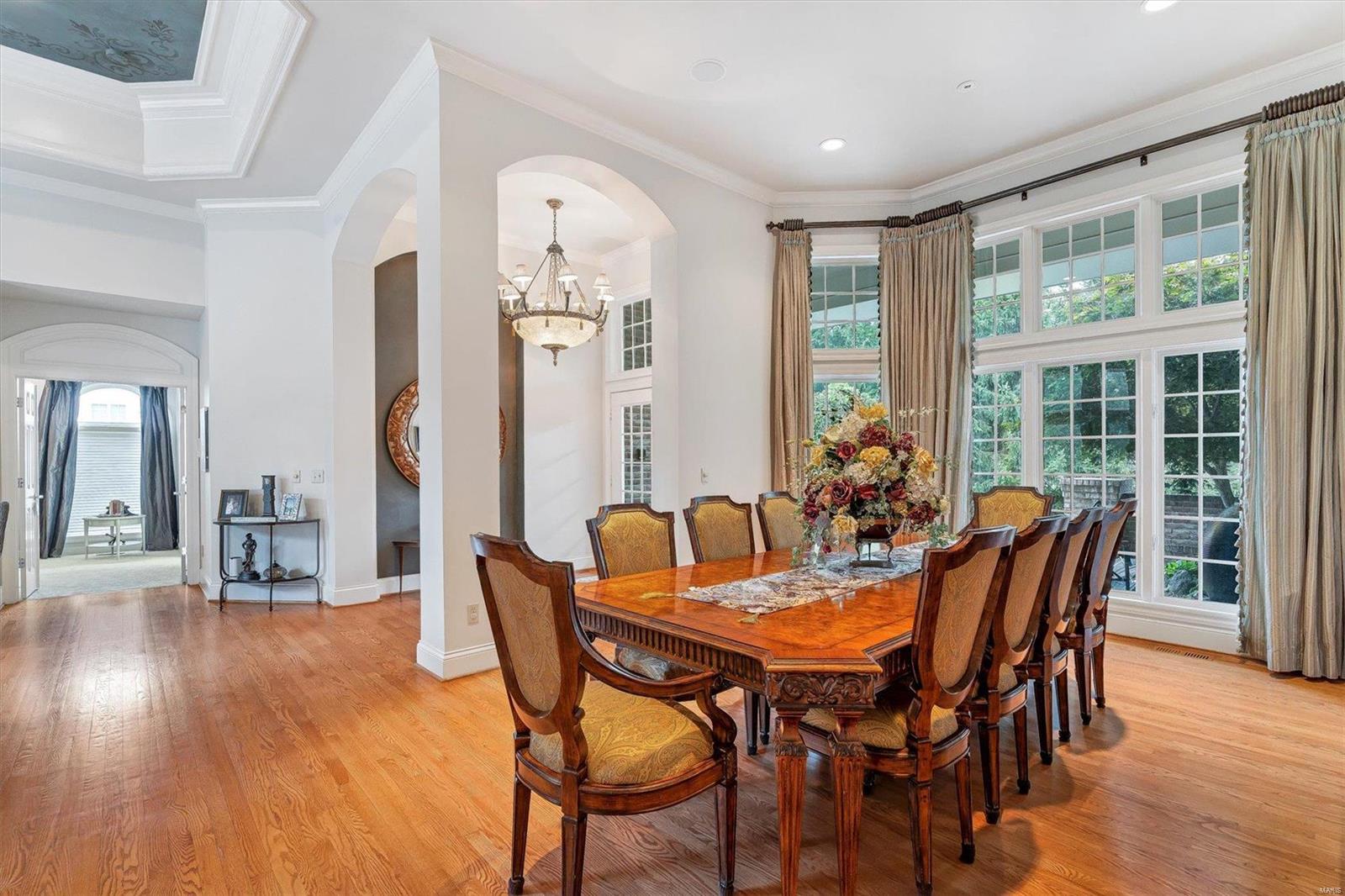 Town & Country Manor - Residential