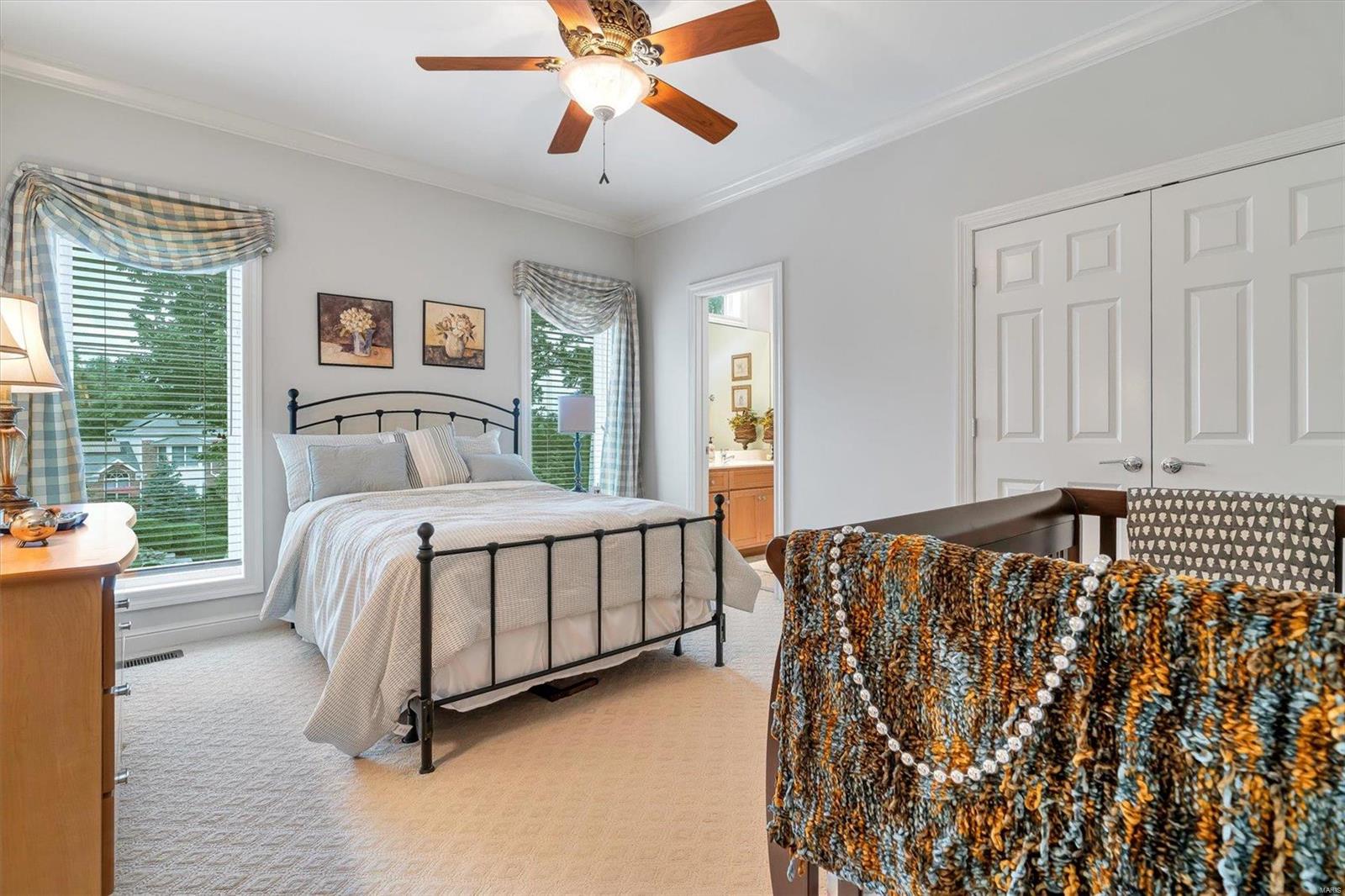 Town & Country Manor - Residential