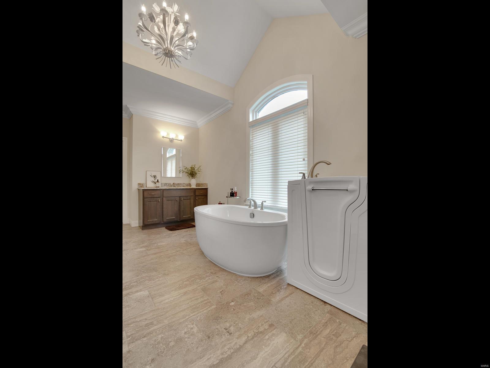 Enclave Bellerive Six - Residential