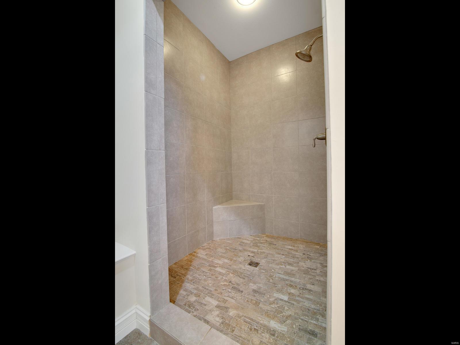 Enclave Bellerive Six - Residential