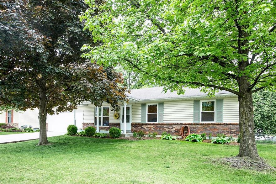 IMMACULATE AND MOVE IN READY.  This beautiful home has been lovingly maintained.  3 Bedrooms and 2 baths, 6 panel doors, stainless steel appliances in the kitchen, and a high efficiency air conditioner and heater are just the tip of the iceberg here.  This home is beautifully landscaped and just waiting for you to call it home.  Schedule your appointment to see this  gem today!!!