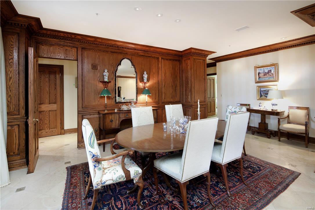 Residence At 800 S Hanley A Condo - Residential