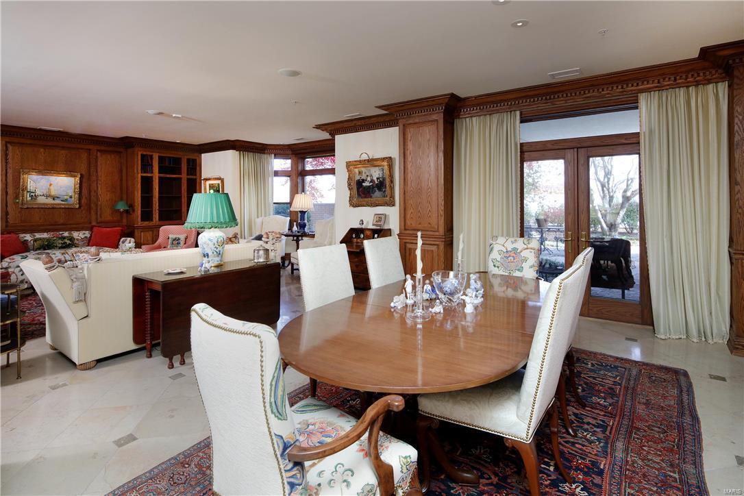 Residence At 800 S Hanley A Condo - Residential