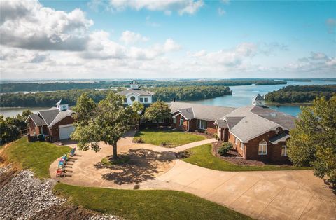 1 Tara Point Drive Grafton IL 62037