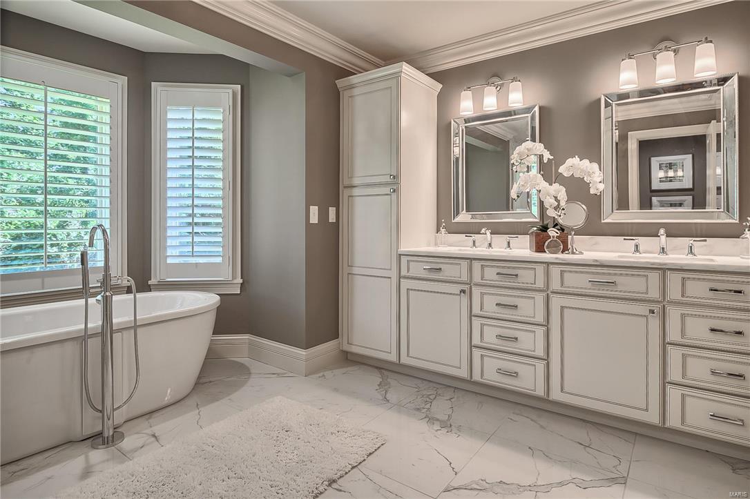 Country Aire - Residential