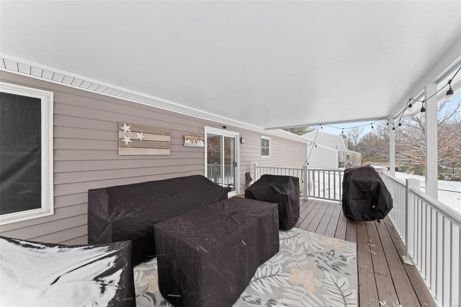 Wright City, Missouri 63390, United States, 3 Bedrooms Bedrooms, ,2 BathroomsBathrooms,Residential,Pending,29868