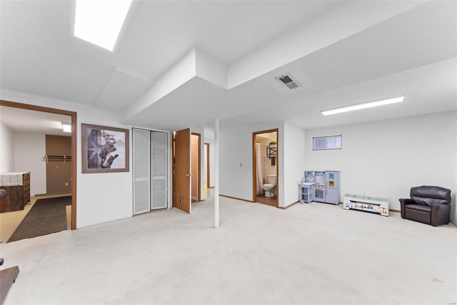 Wright City, Missouri 63390, United States, 3 Bedrooms Bedrooms, ,2 BathroomsBathrooms,Residential,Pending,29868