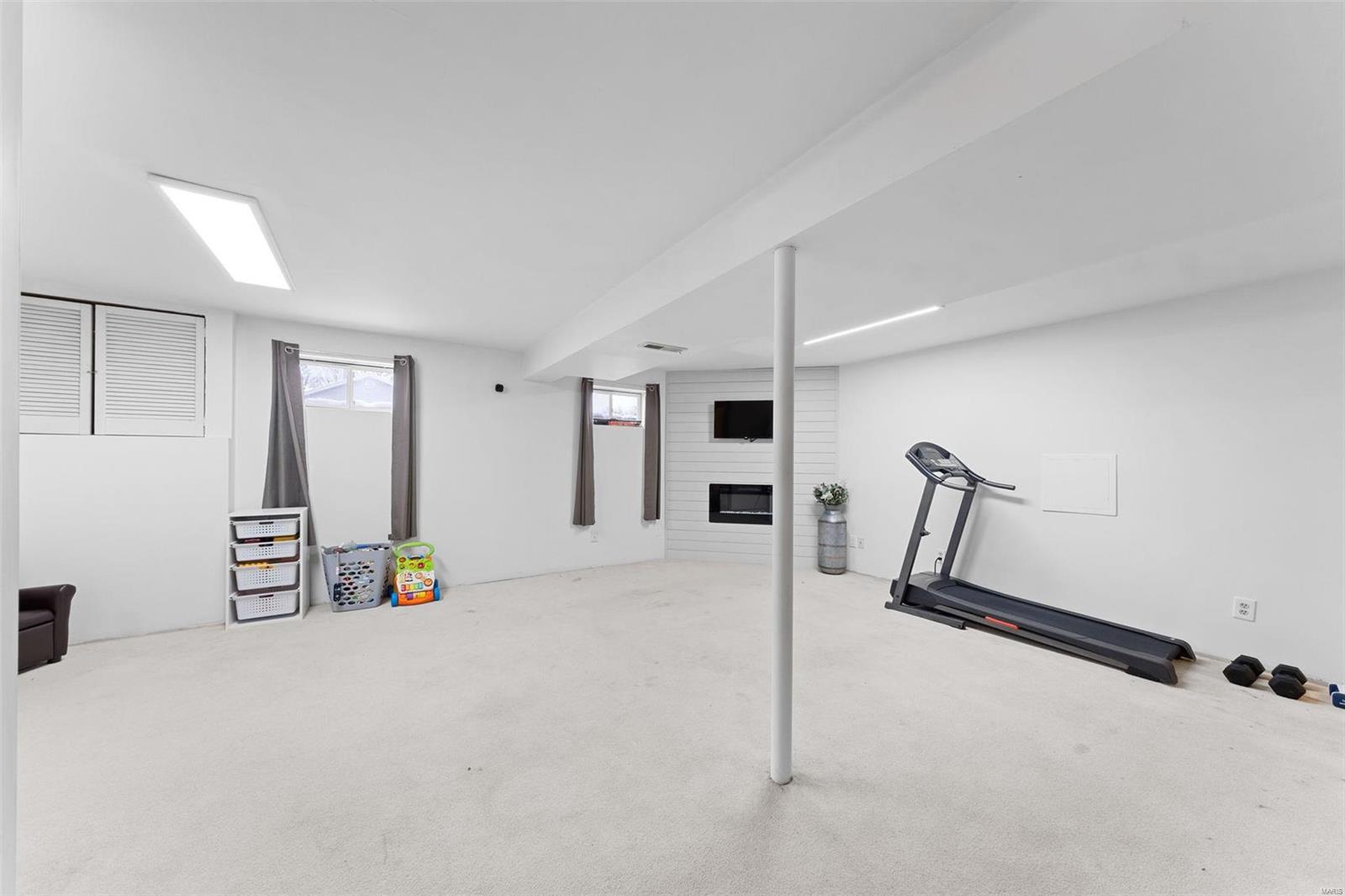 Wright City, Missouri 63390, United States, 3 Bedrooms Bedrooms, ,2 BathroomsBathrooms,Residential,Pending,29868