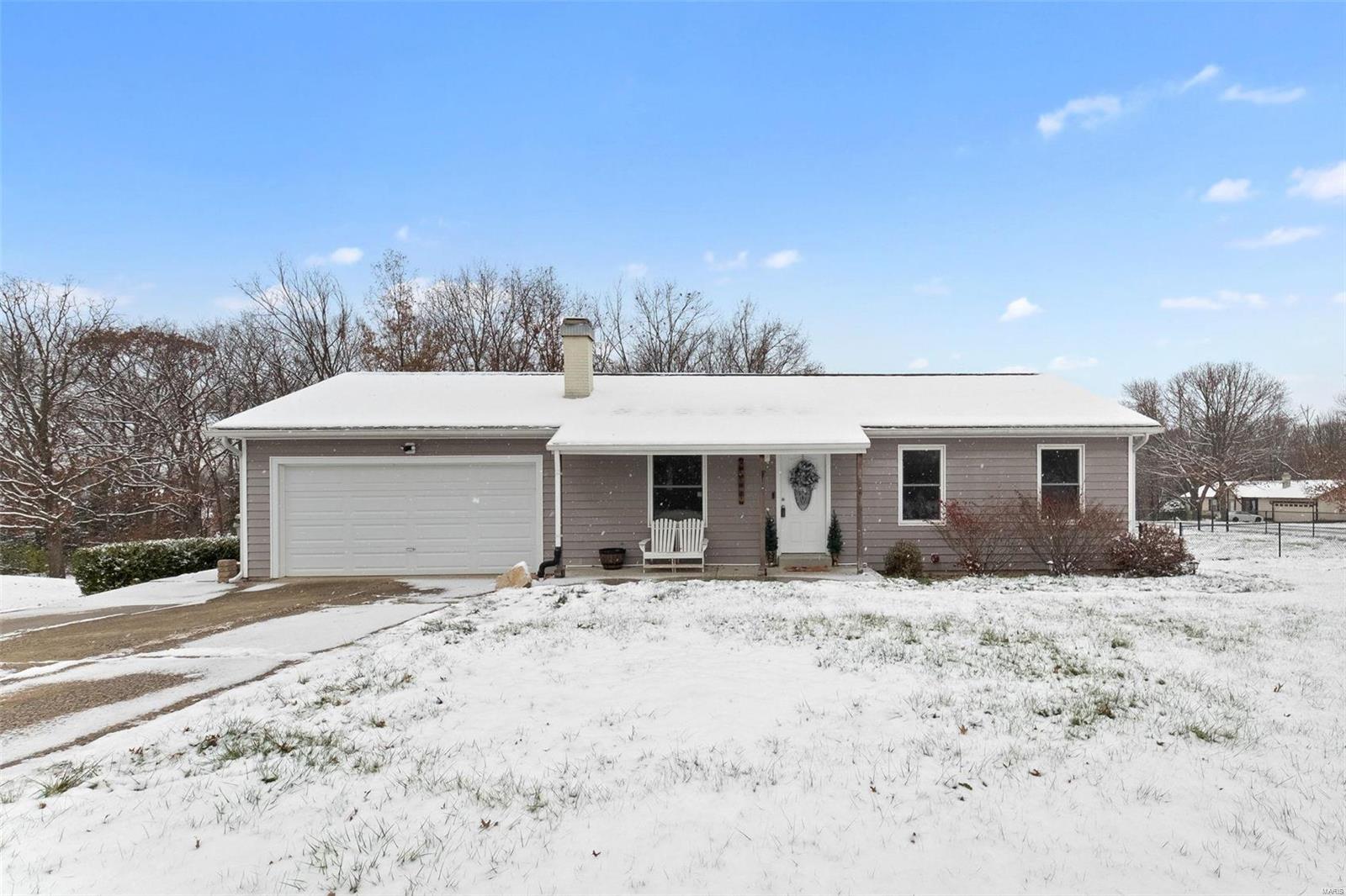 Wright City, Missouri 63390, United States, 3 Bedrooms Bedrooms, ,2 BathroomsBathrooms,Residential,Pending,29868