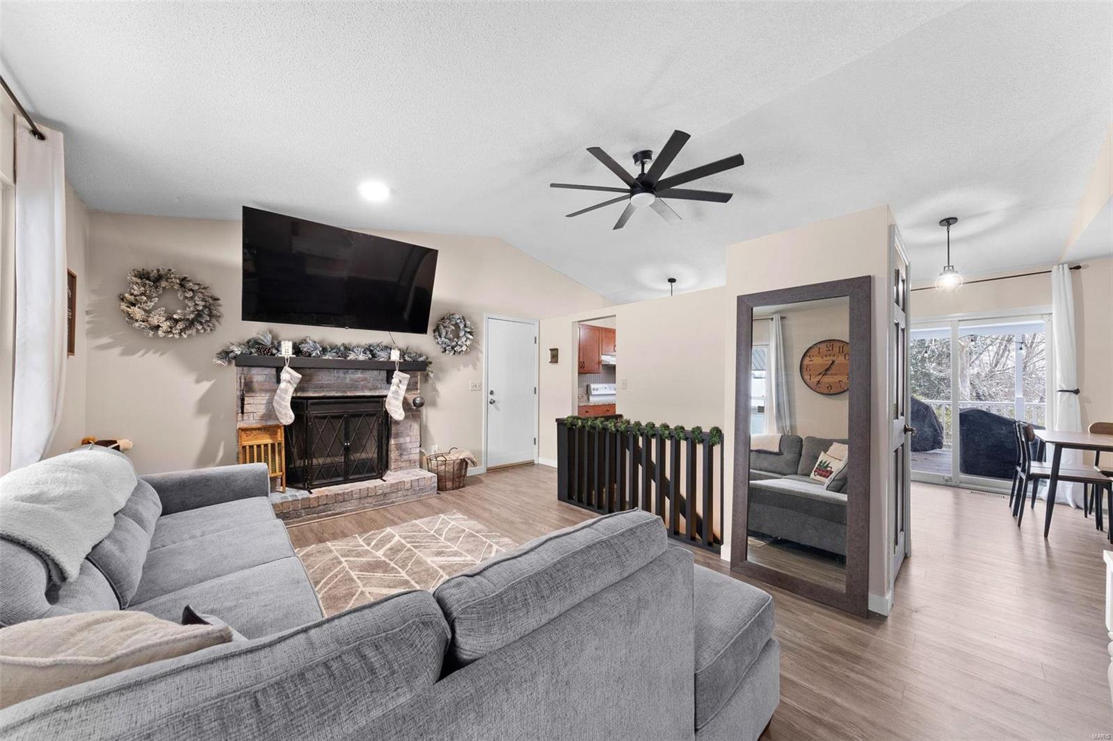 Wright City, Missouri 63390, United States, 3 Bedrooms Bedrooms, ,2 BathroomsBathrooms,Residential,Pending,29868