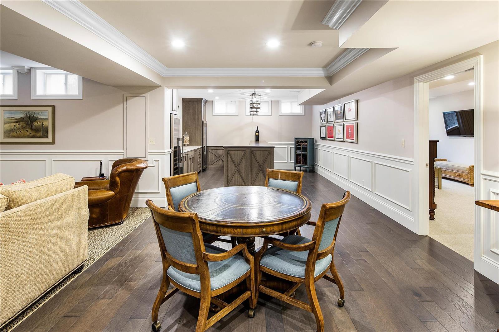 Ladue Manor - Residential