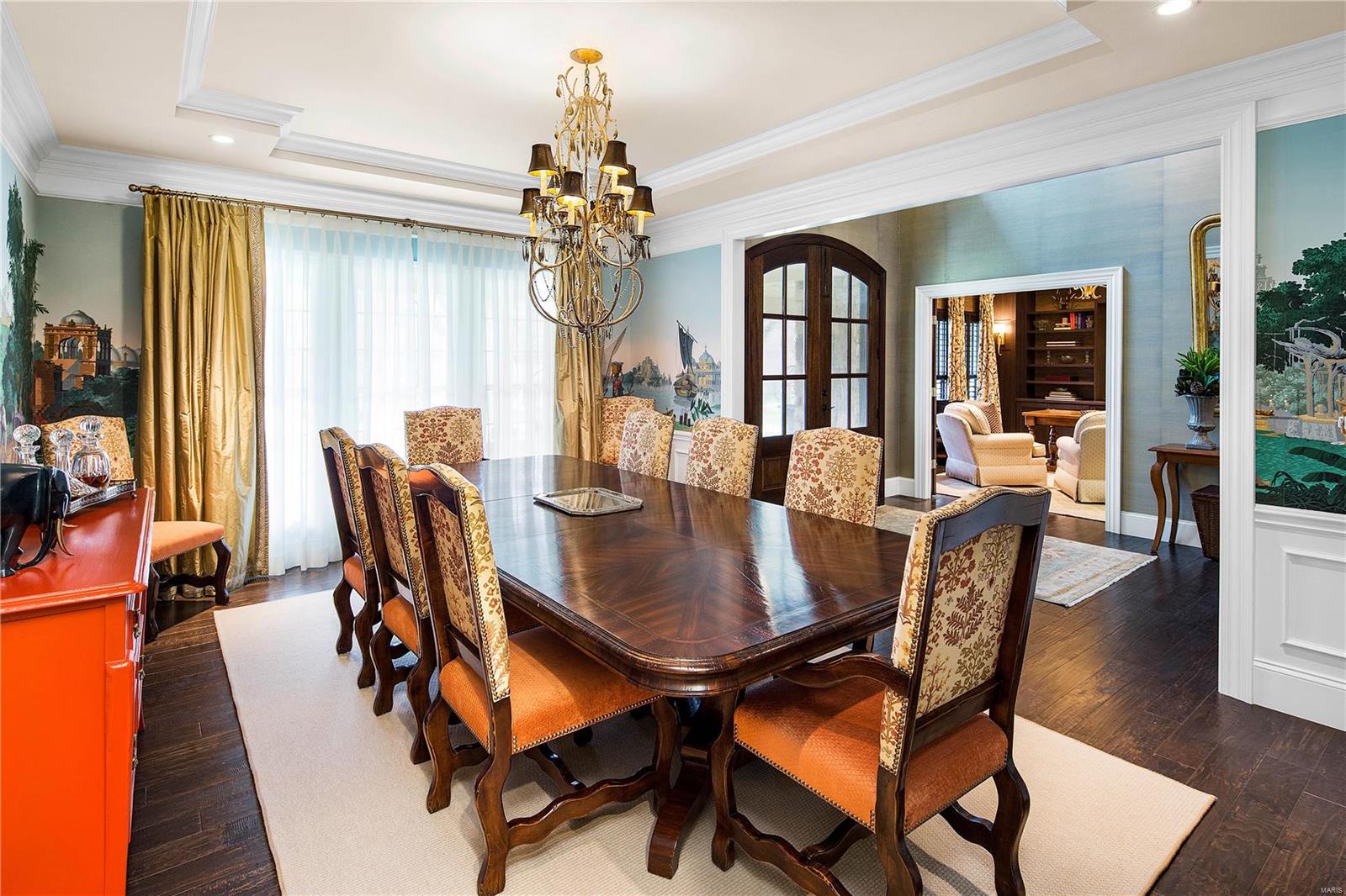 Ladue Manor - Residential