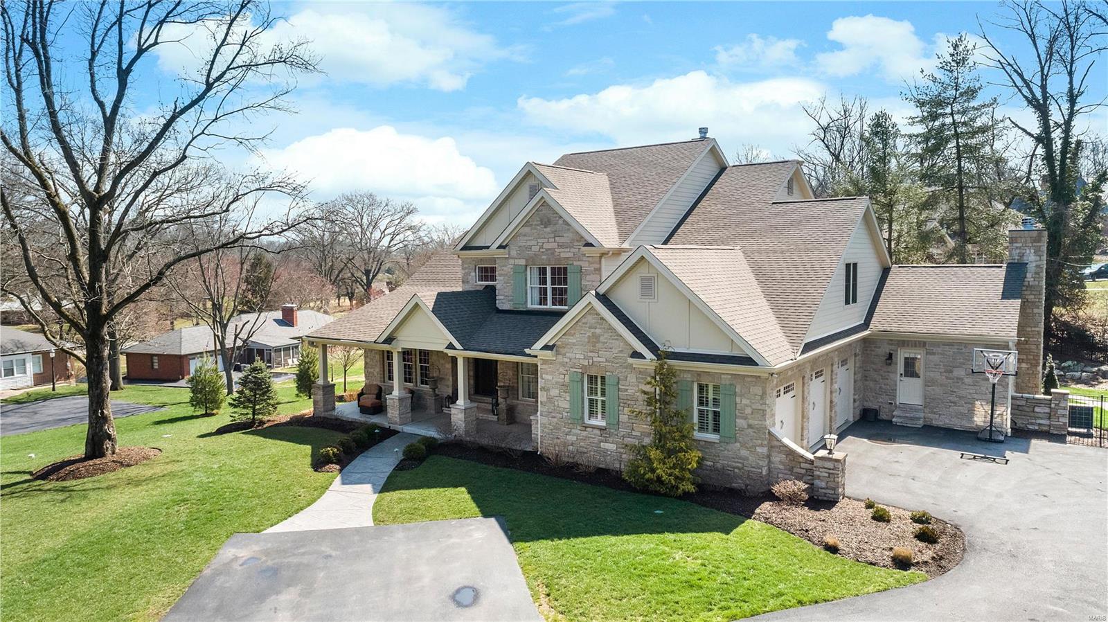 Ladue Manor - Residential