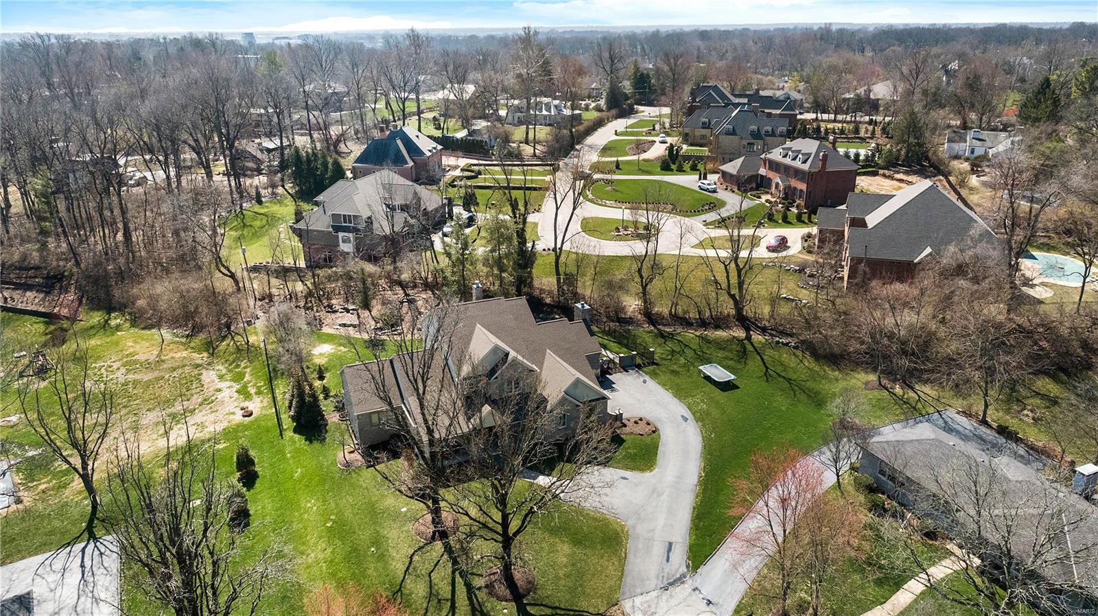 Ladue Manor - Residential