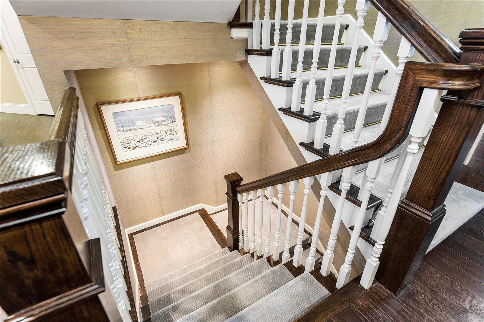 Ladue Manor - Residential