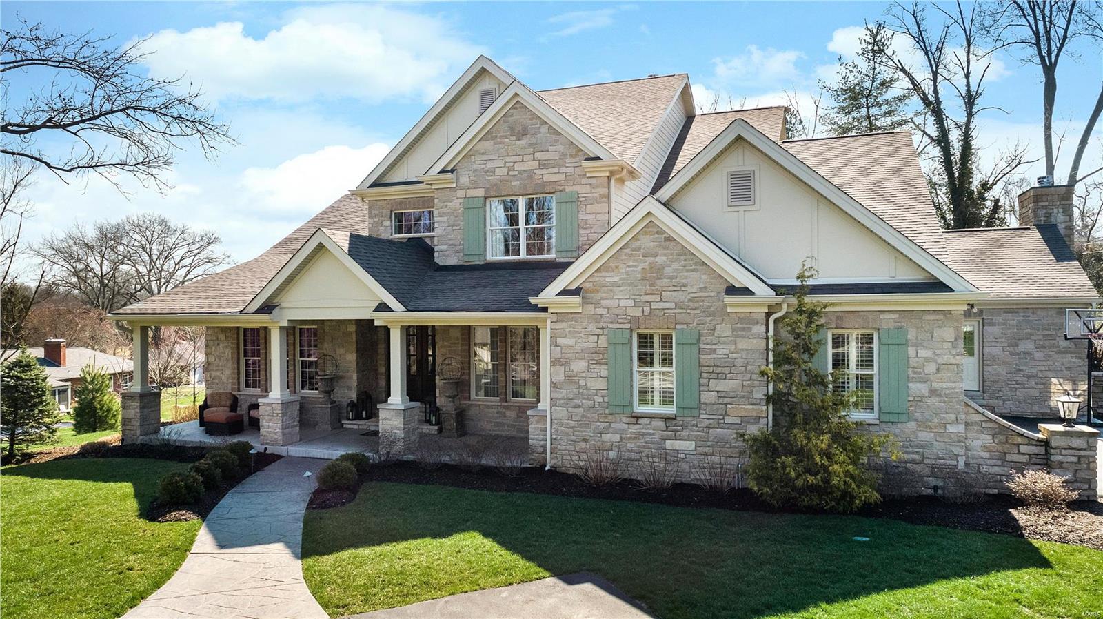 Ladue Manor - Residential