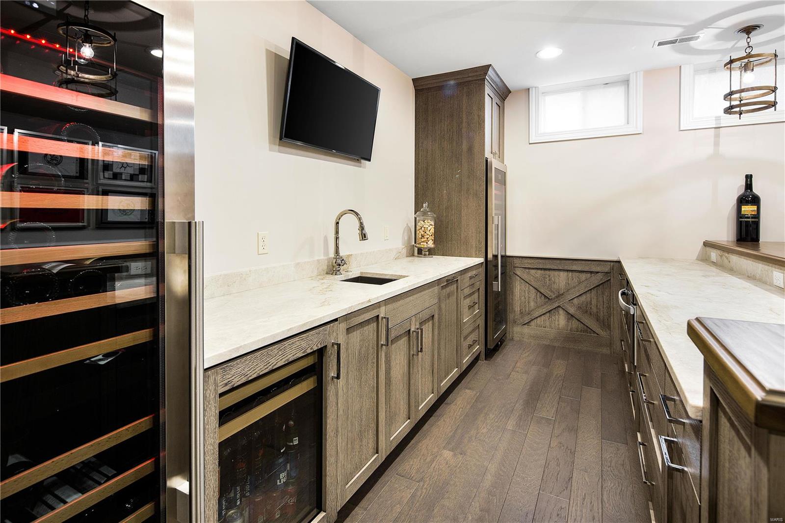 Ladue Manor - Residential