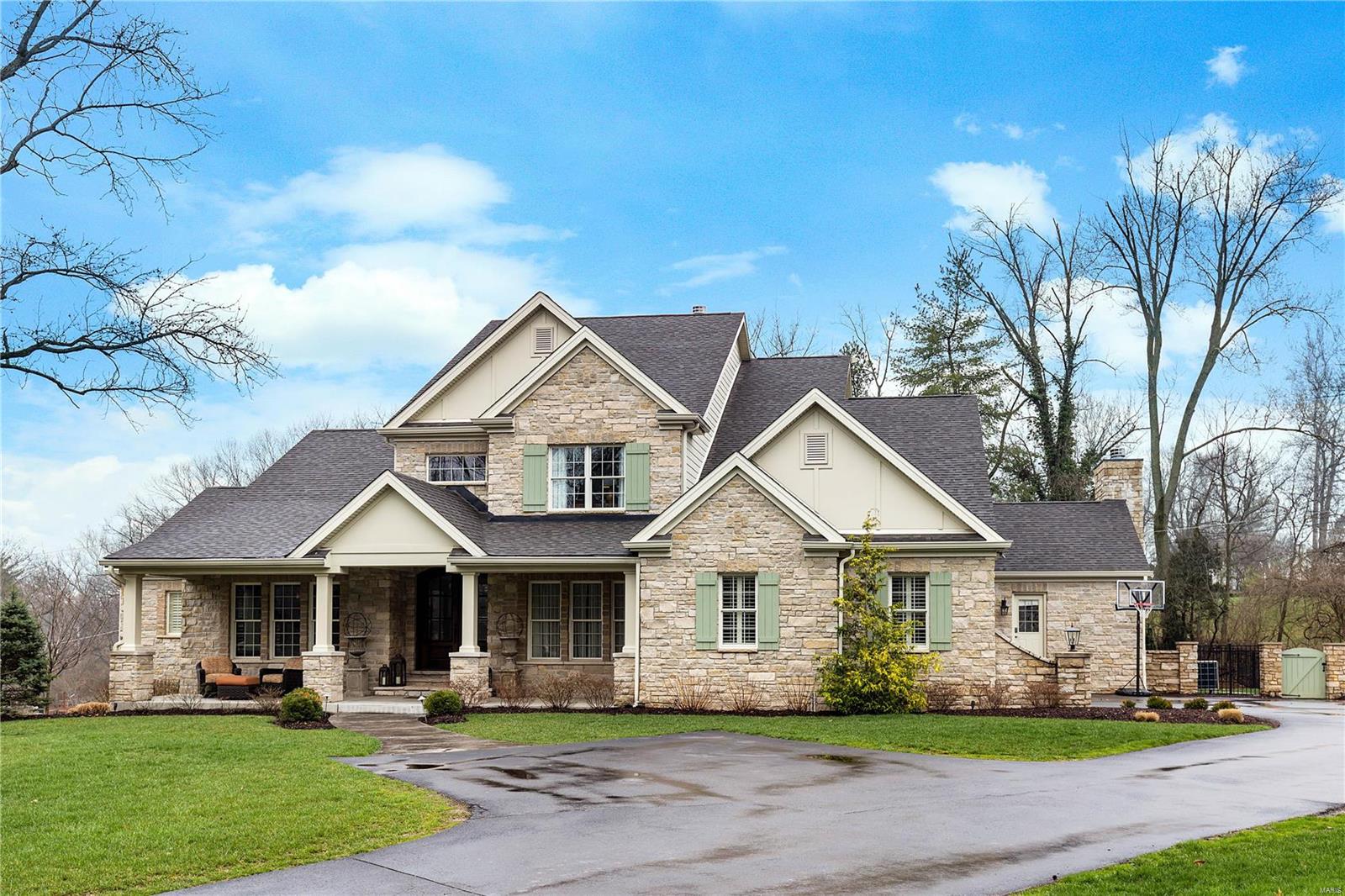 Ladue Manor - Residential