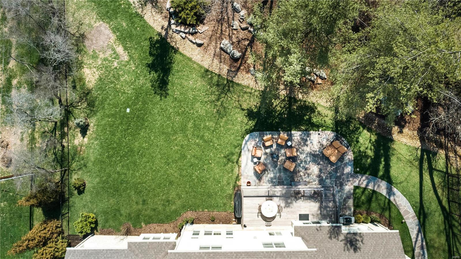 Ladue Manor - Residential