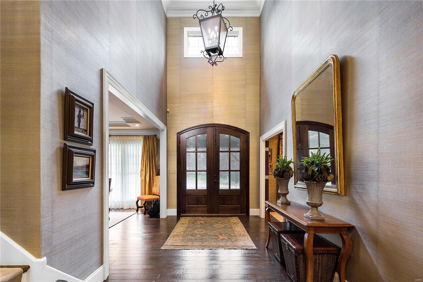 Ladue Manor - Residential