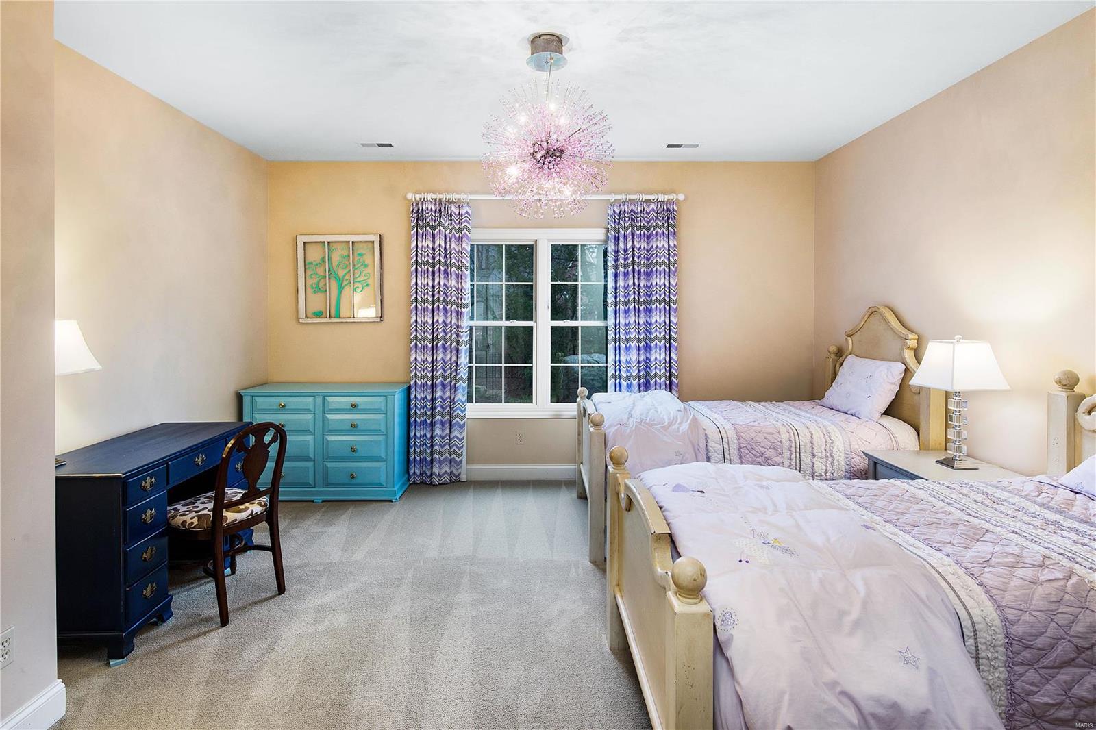 Ladue Manor - Residential