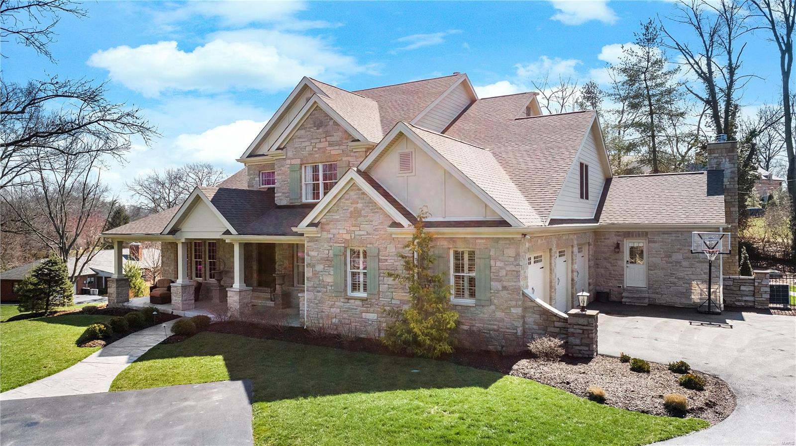 Ladue Manor - Residential