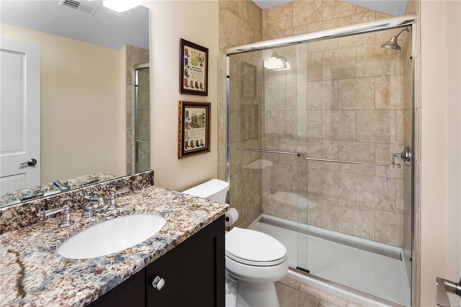 Ladue Manor - Residential