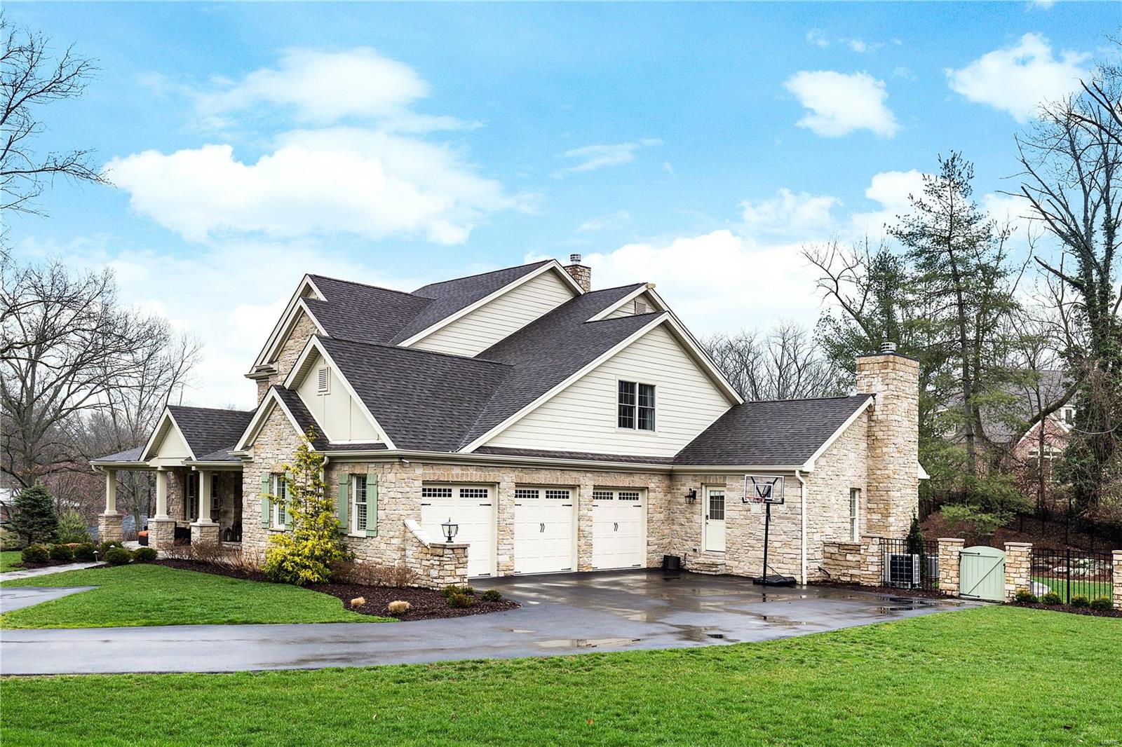 Ladue Manor - Residential