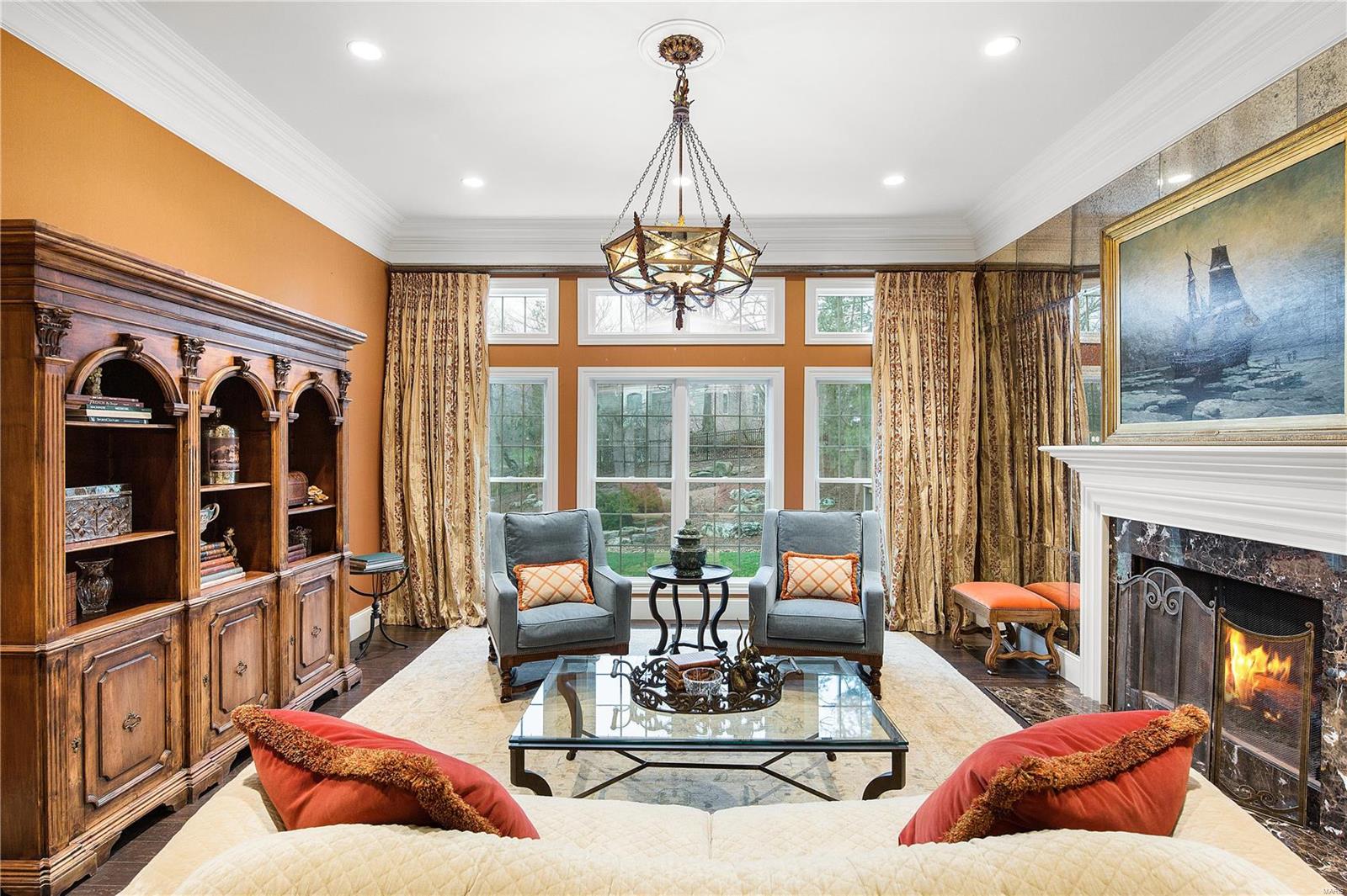 Ladue Manor - Residential