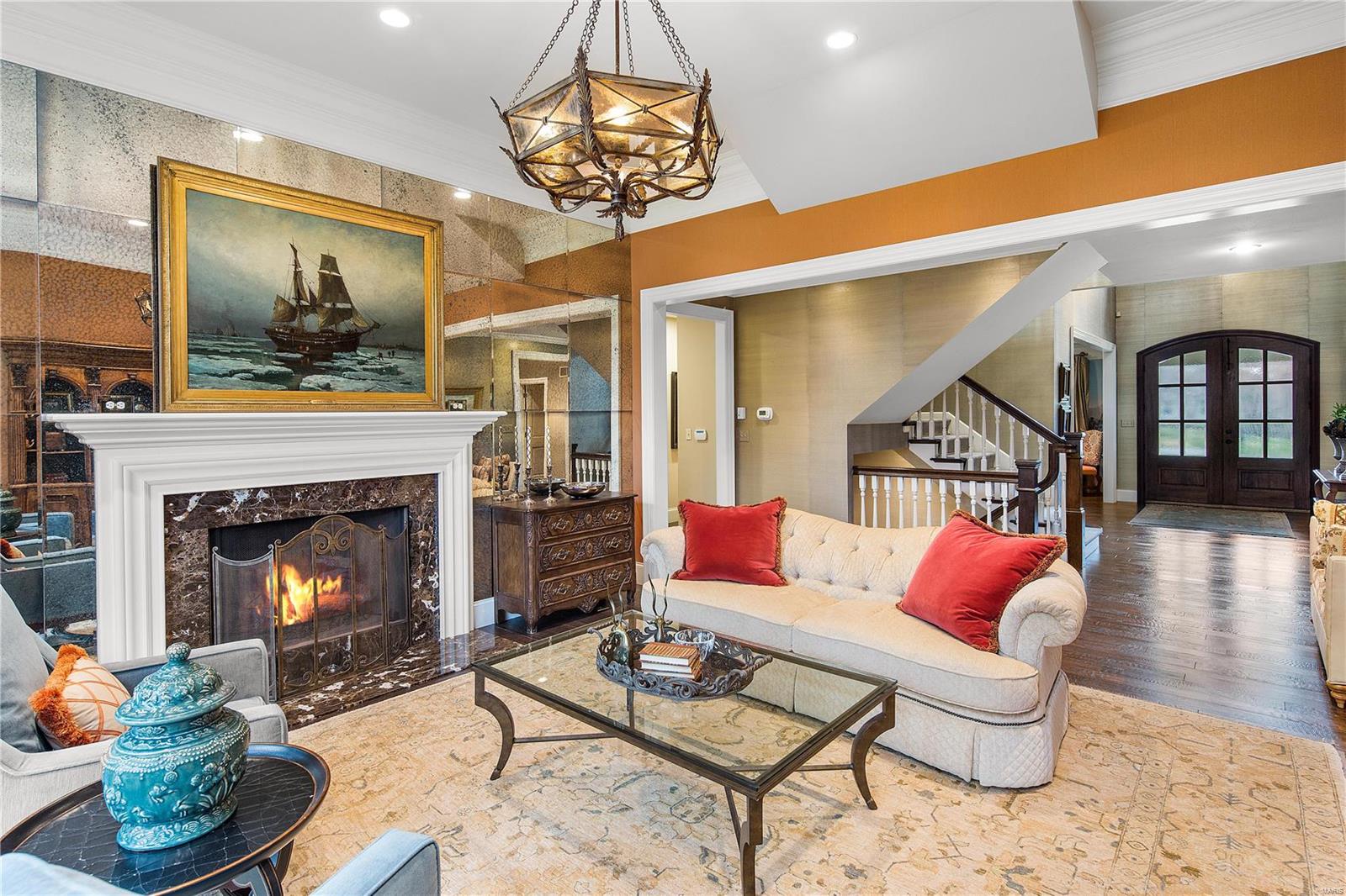 Ladue Manor - Residential