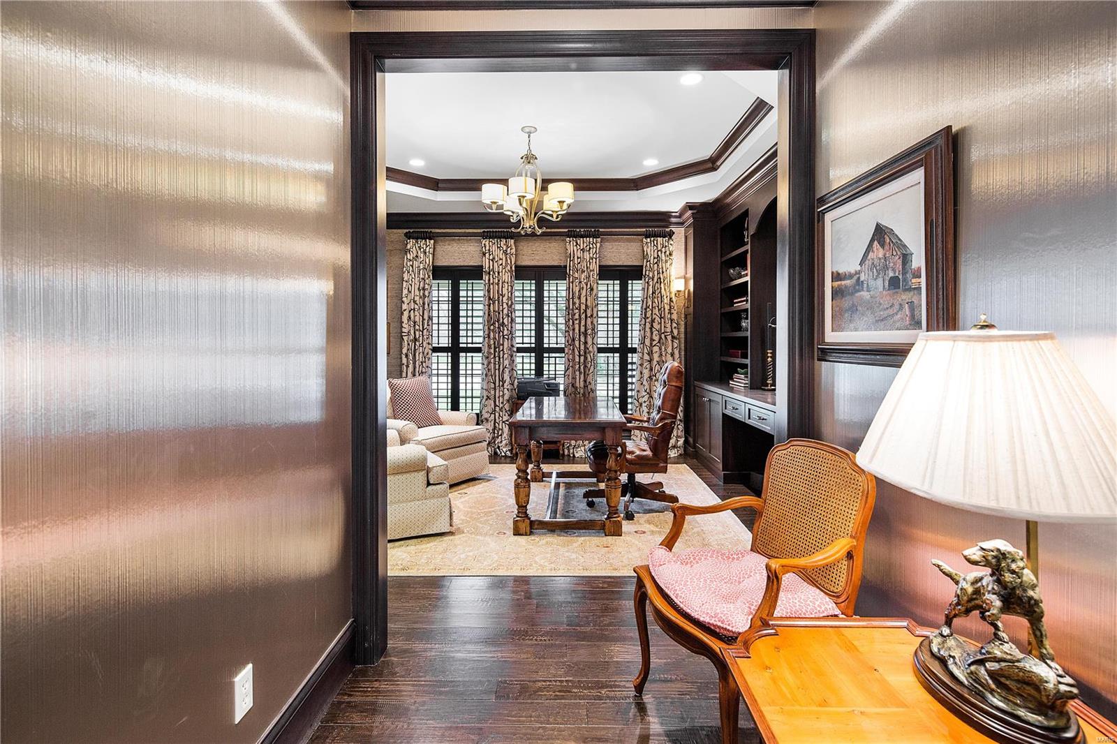 Ladue Manor - Residential