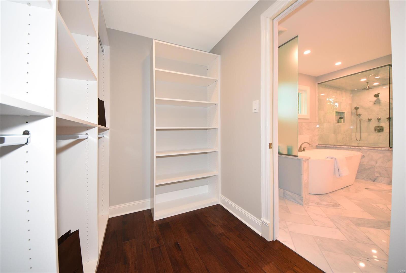 Ladue Aire Estate - Residential