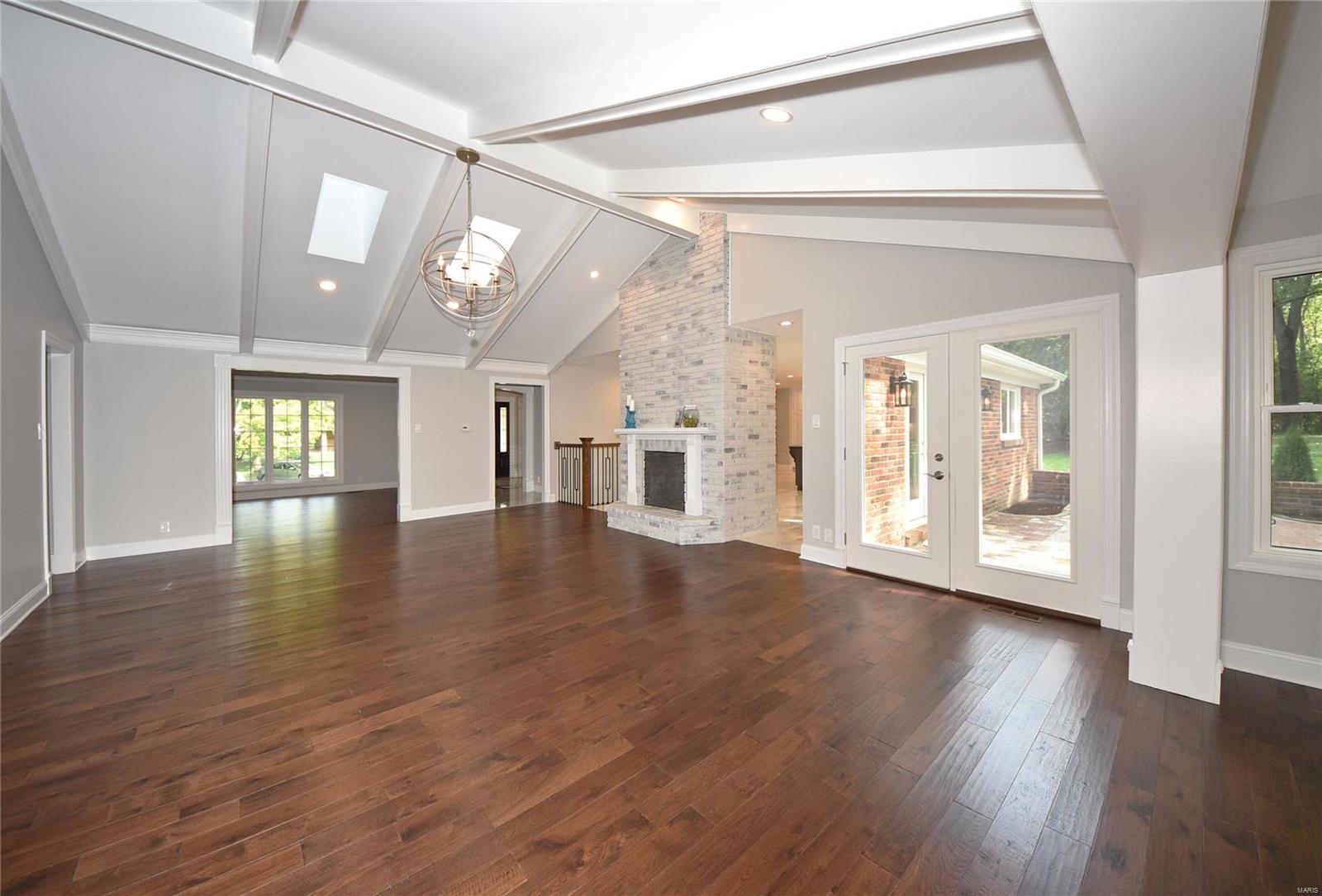 Ladue Aire Estate - Residential