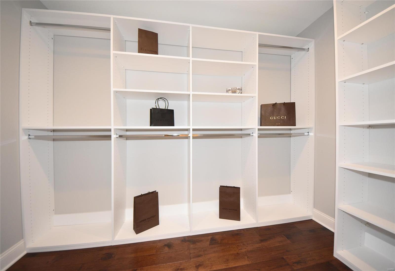 Ladue Aire Estate - Residential