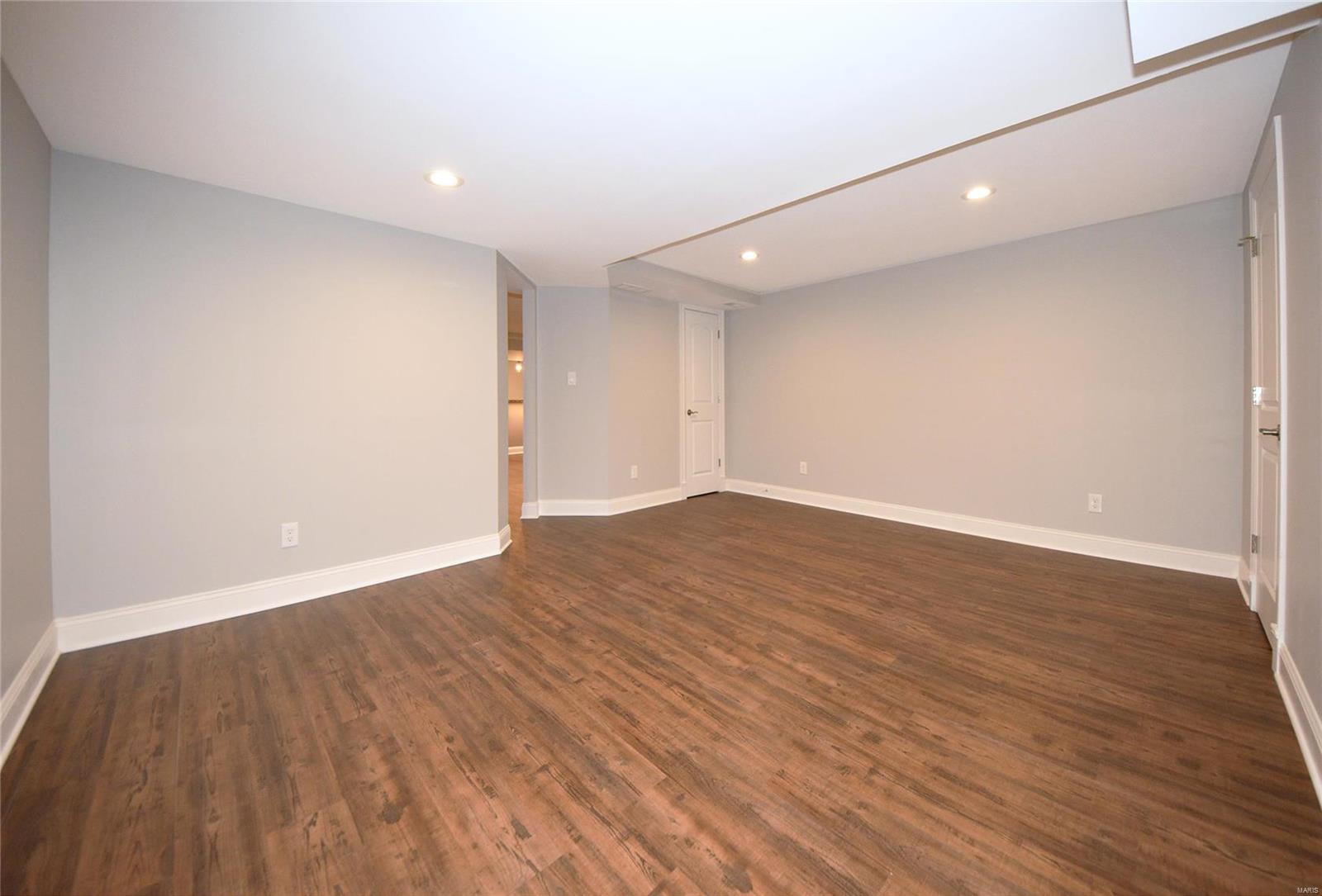 Ladue Aire Estate - Residential