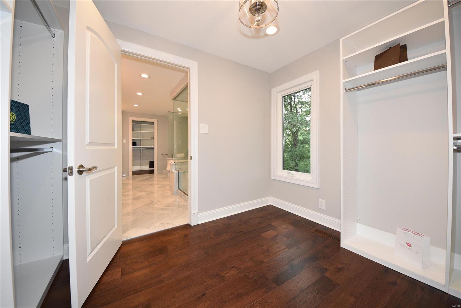 Ladue Aire Estate - Residential