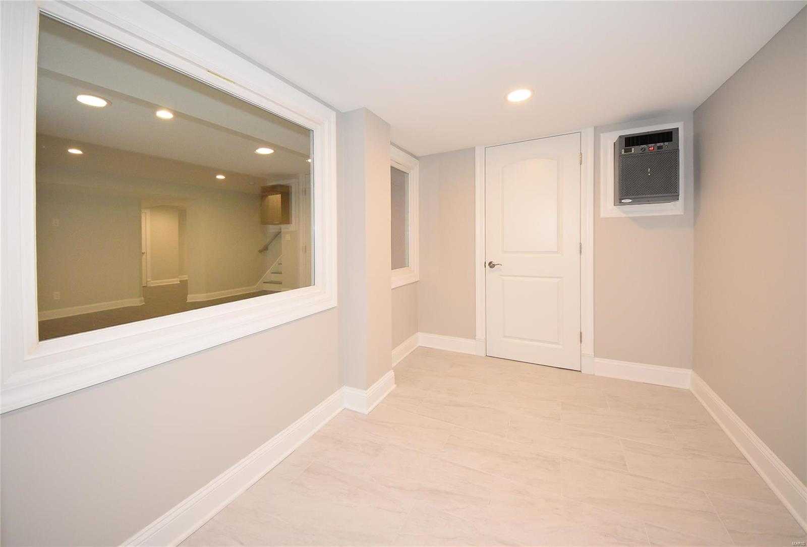 Ladue Aire Estate - Residential