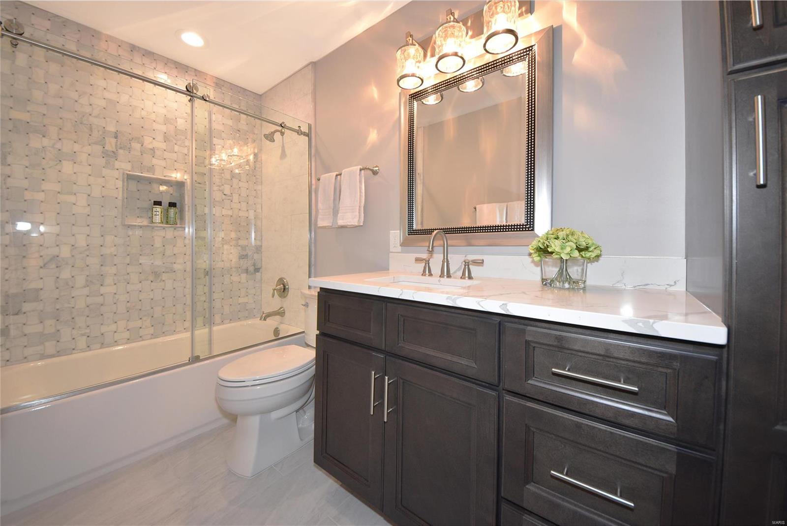 Ladue Aire Estate - Residential