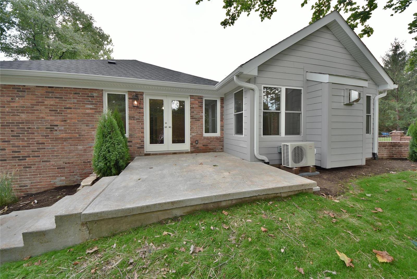 Ladue Aire Estate - Residential