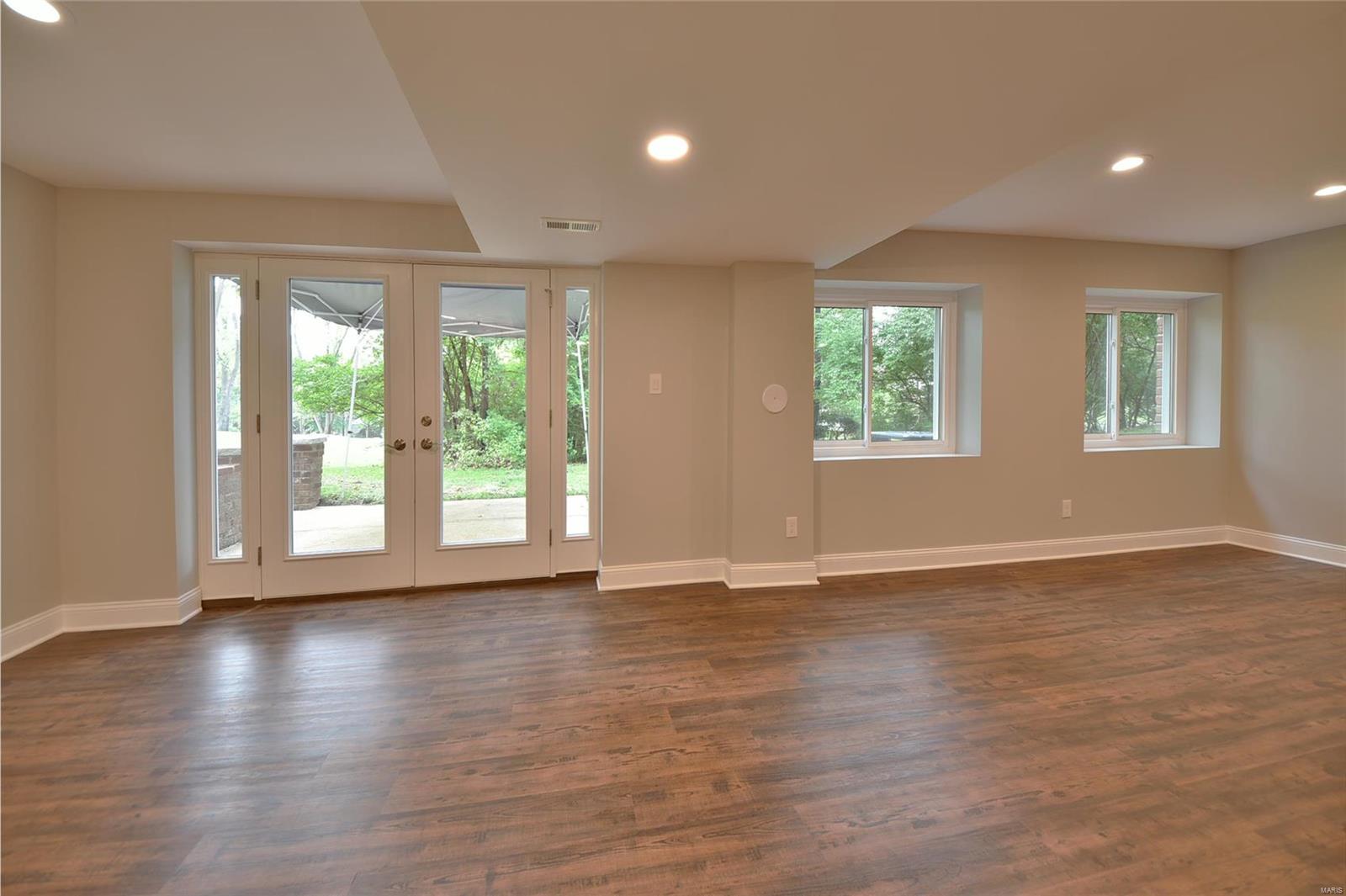 Ladue Aire Estate - Residential