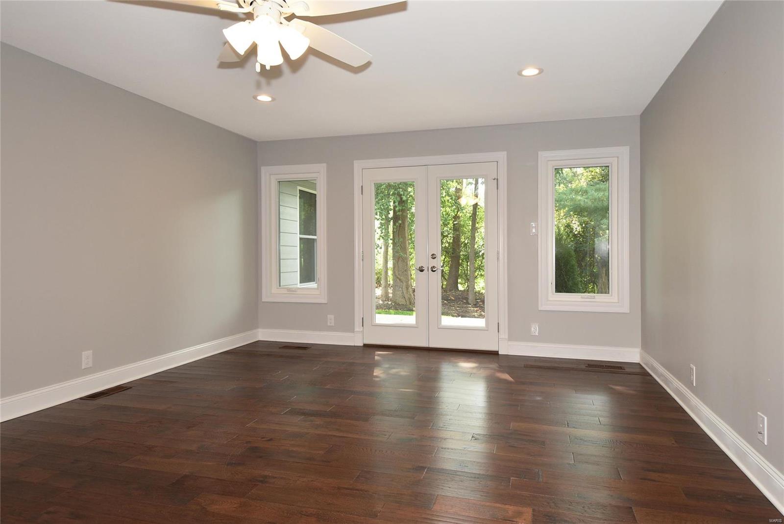 Ladue Aire Estate - Residential