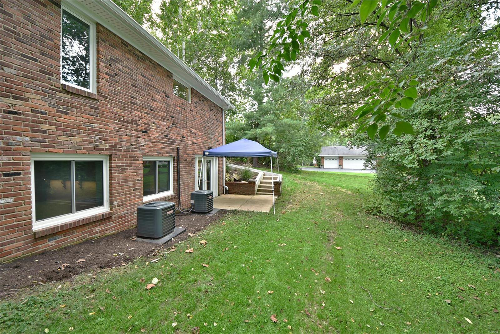 Ladue Aire Estate - Residential